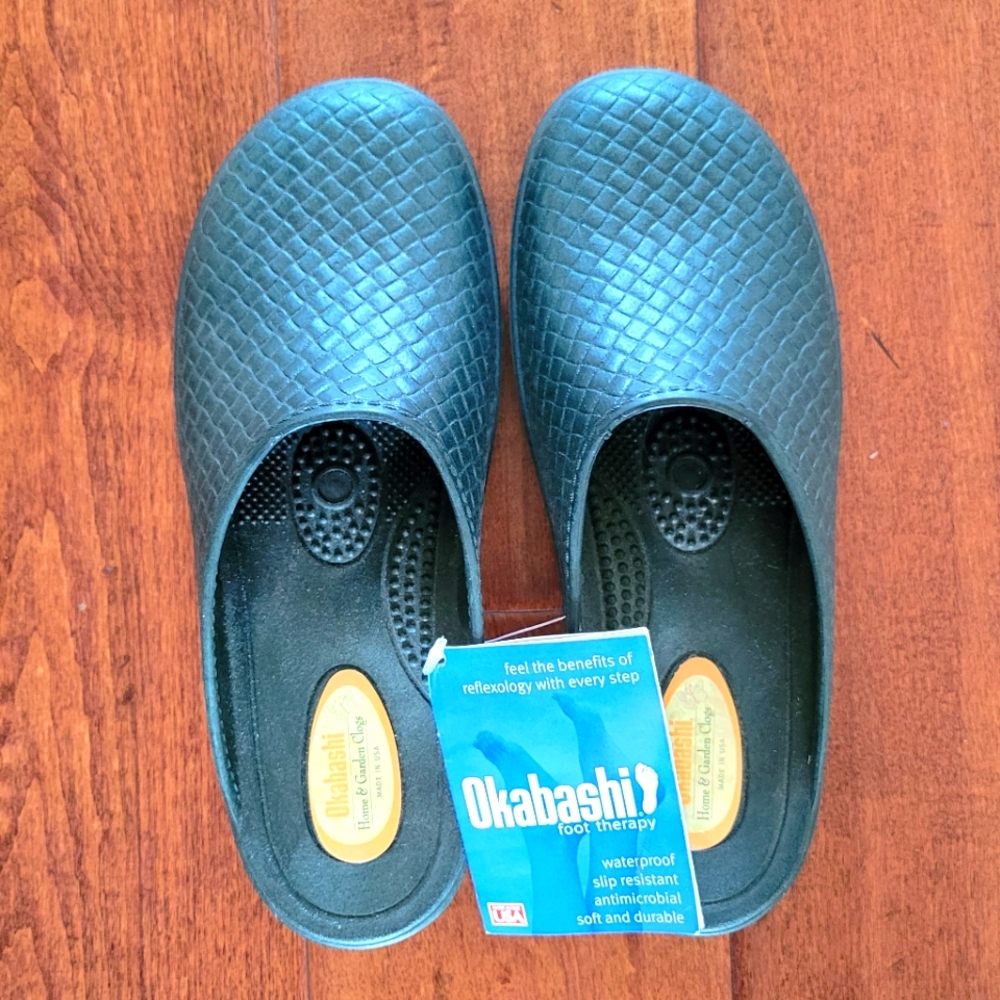 NWT Okabashi Home and Garden Clogs